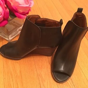 Lucky Brand Leather Black Booties